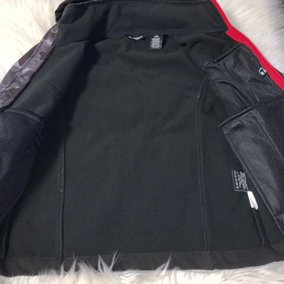 Snozu performance hooded zip front jacket. XS/5-6. Virtually New! - Picture 9 of 10